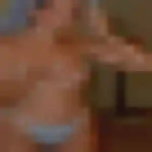 Colombine, 31 ans, connectée à Villars pour un plan cul