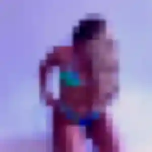 Photo de Thais à Villechenève (23 ans) - plan cul discret