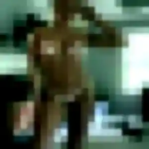 Rachel (26 ans) à Villefranche-de-Lonchat cherche une rencontre ce soir