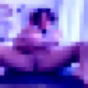 Josephine, 31 ans, connectée à Villeneuve-lès-Bouloc pour une rencontre coquine