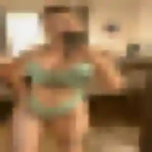 Photo de Anne-Laure à Viodos-Abense-de-Bas (29 ans) - plan cul anonyme