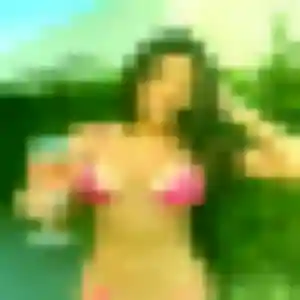 Svetlana, 33 ans, en ligne à Vouvray pour un plan cul