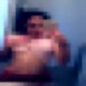 Berengere, 25 ans, connectée à Xertigny pour un plan cul