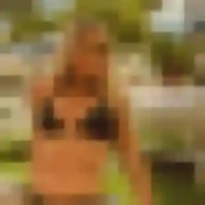 Photo exclusive de Viviane, 24 ans à Youx - plan discret